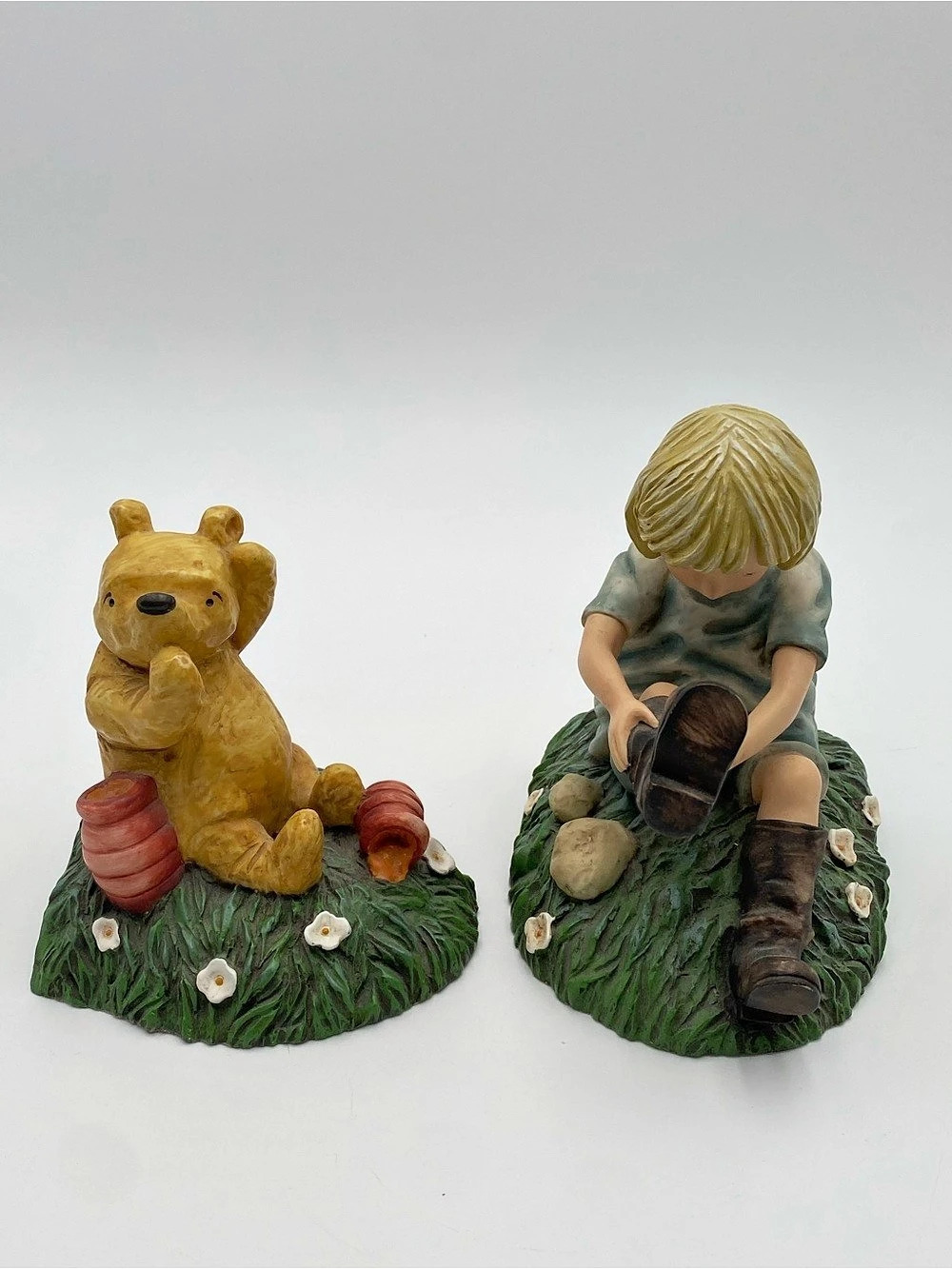 Disney Vintage Charpente Classic Winnie the Pooh and Christopher Robin Bookends
